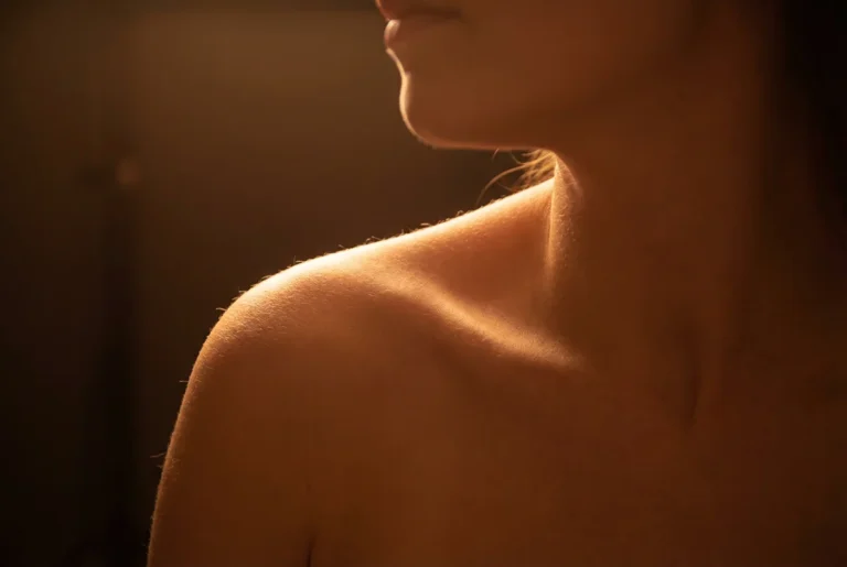 The New Skin — original feminisation fiction illustration